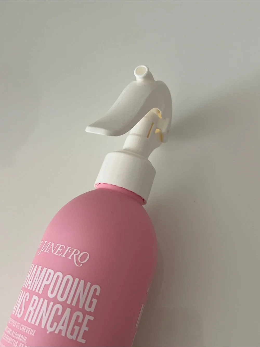 Sol de Janeiro Milky Leave-In Conditioning Spray - Cheirosa 68